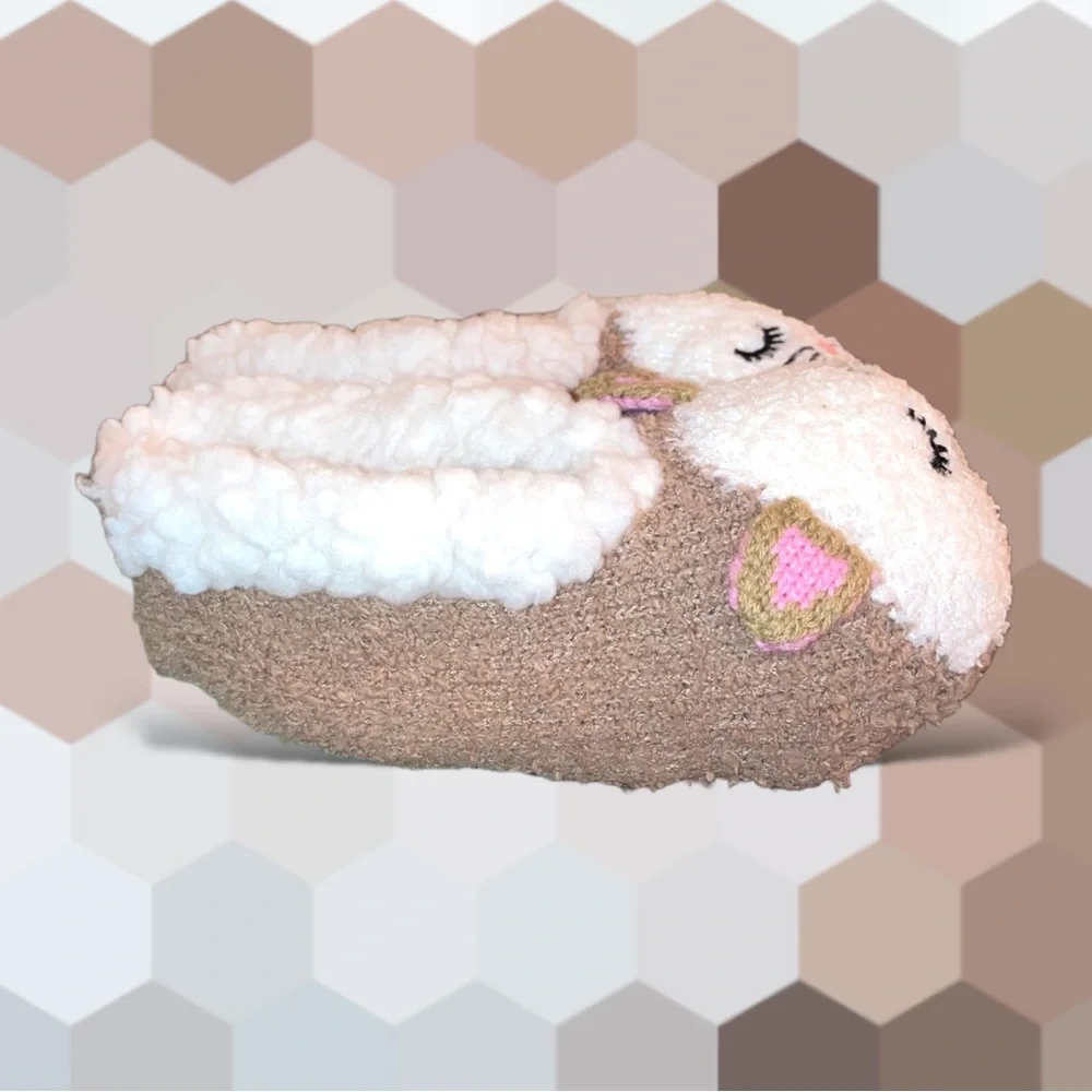 🆕NWT🎁Kids Fuzzy Kitty Slippers - Picture 4 of 15